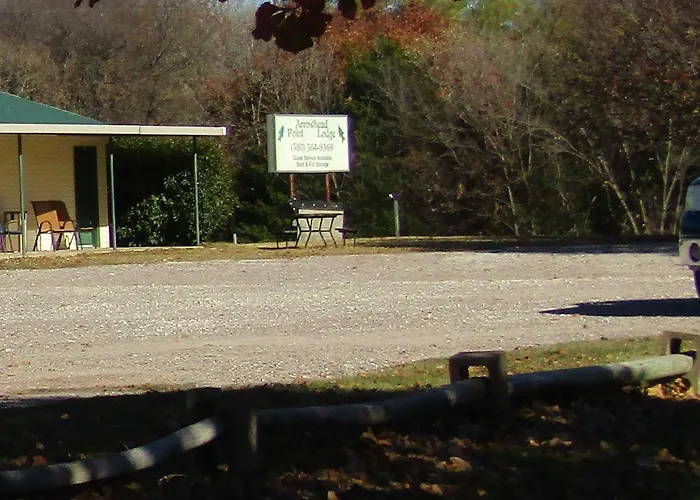 Arrowhead Point Lodge & Campground